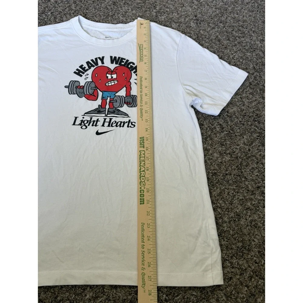Nike Tee Heavy Weights Light Hearts Mens Small Graphic T-Shirt